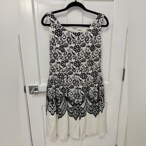 Elie Tahari Black and White Lace Dress